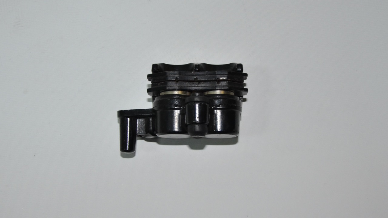 ÖN FREN MERKEZİ ALT KISIM (PESARO125)